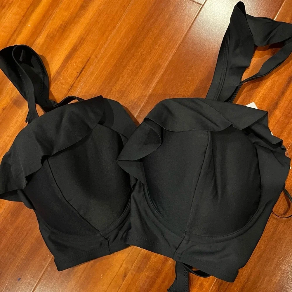 New NWT Unique Vintage Swim Black Bikini Set Two Piece Highwaisted Ruffle Medium